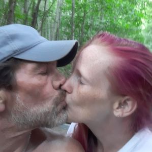 Meet your Posher, Valarie